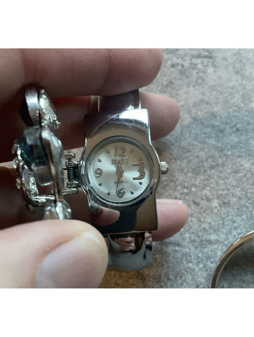 Beautiful Pair Of Vintage Womens Bracelet Watches Both Run Great Bin W